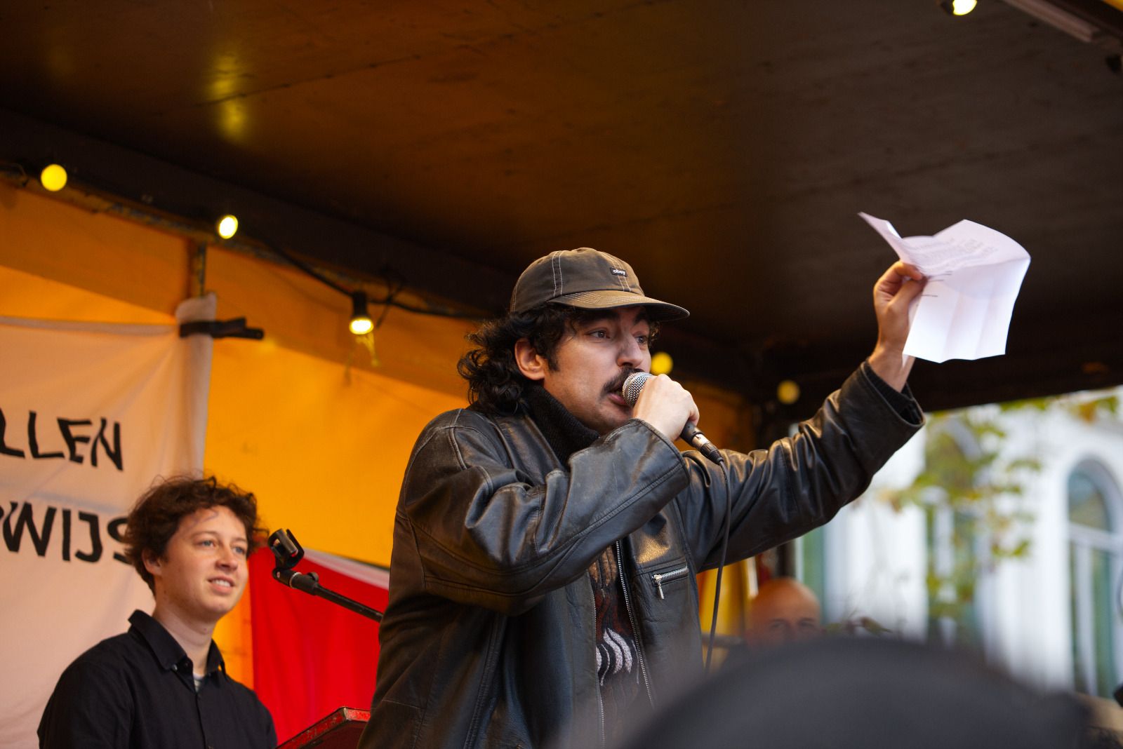 ROOD op protest tegen bezuinigingen: ‘Studentenstrijd is klassenstrijd!’