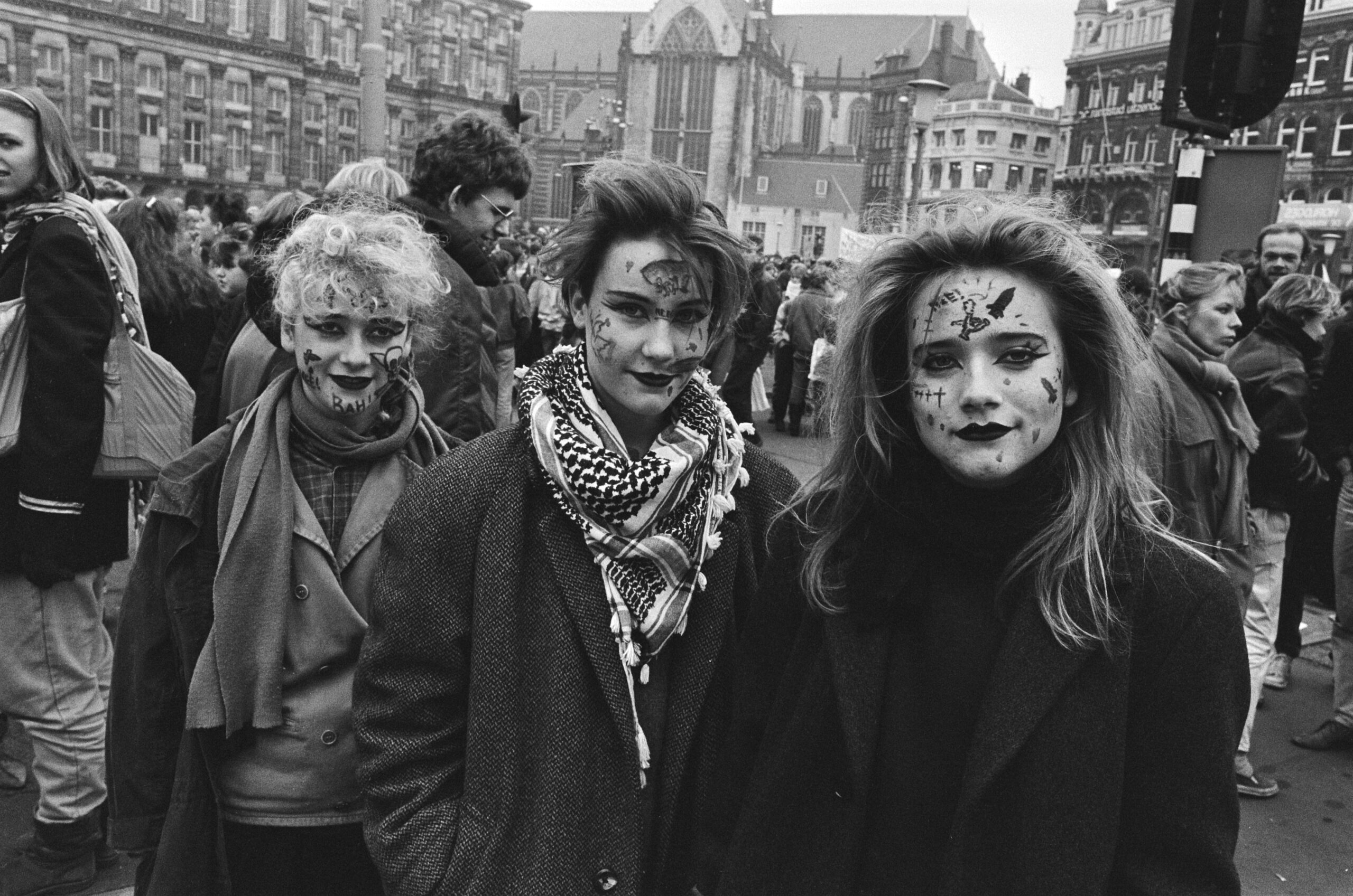 De klassen uit, de straten op! – Lessen uit de scholierenstakingen van de 80’s en 90’s