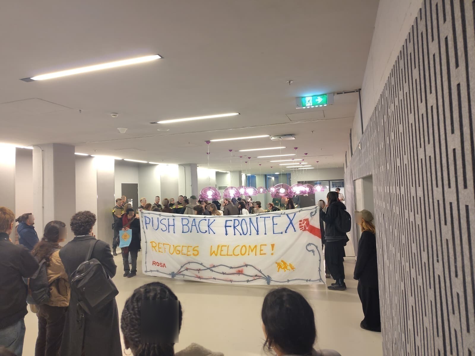 Frontex krijgt zelf pushback van UvA-studenten